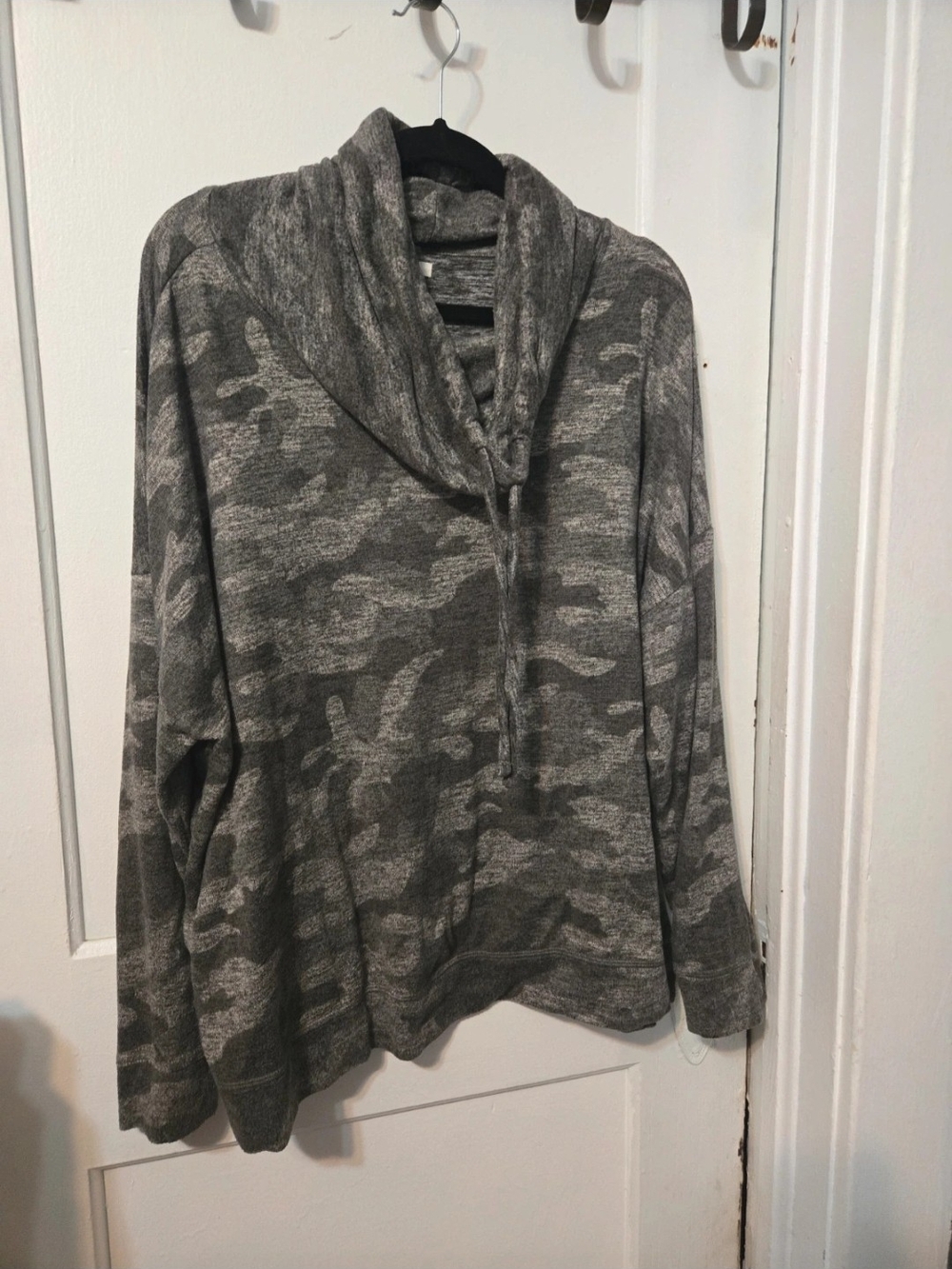 Gray Camouflage Shawl Collar Sweater